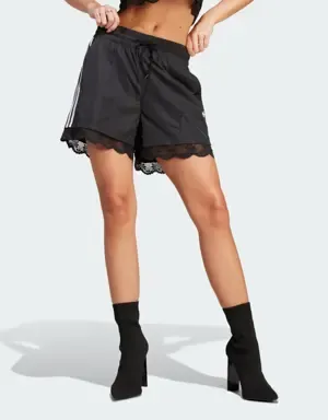 Adidas Pantalón corto Lace Trim 3 bandas