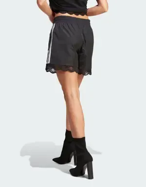 Adidas Pantalón corto Lace Trim 3 bandas