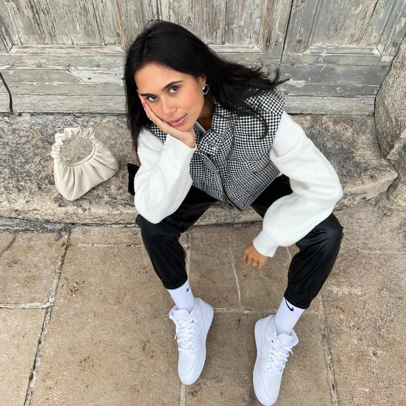Air Jordan 1 Mid Triple White Patent Swoosh