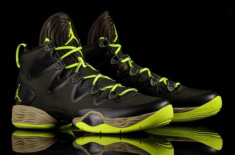 AIR JORDAN XX8 SE "NIGHTVOLT" (305/SQUADRONGREEN/VOLTBLACK)