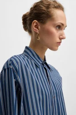 Blusa slim fit de algodón a rayas con monograma