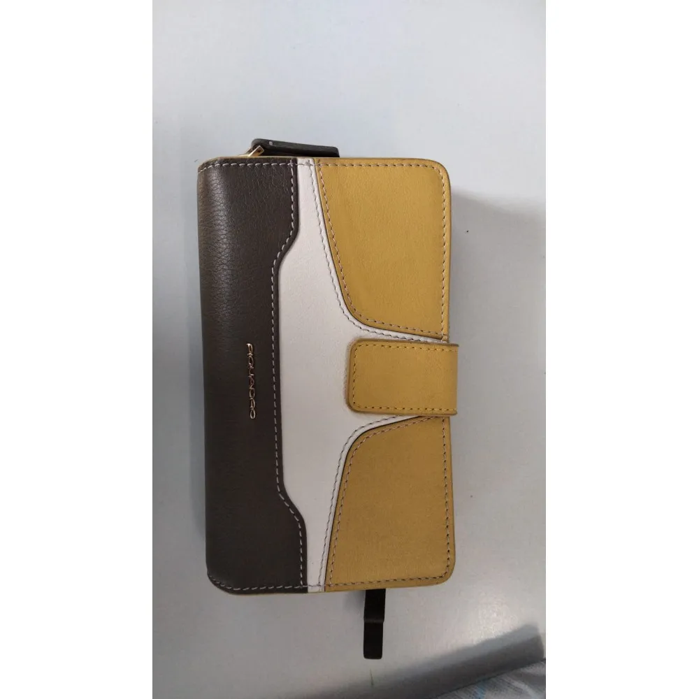 Bolso y monedero de Piel Piquadro BD4956S108/G Color Amarillo