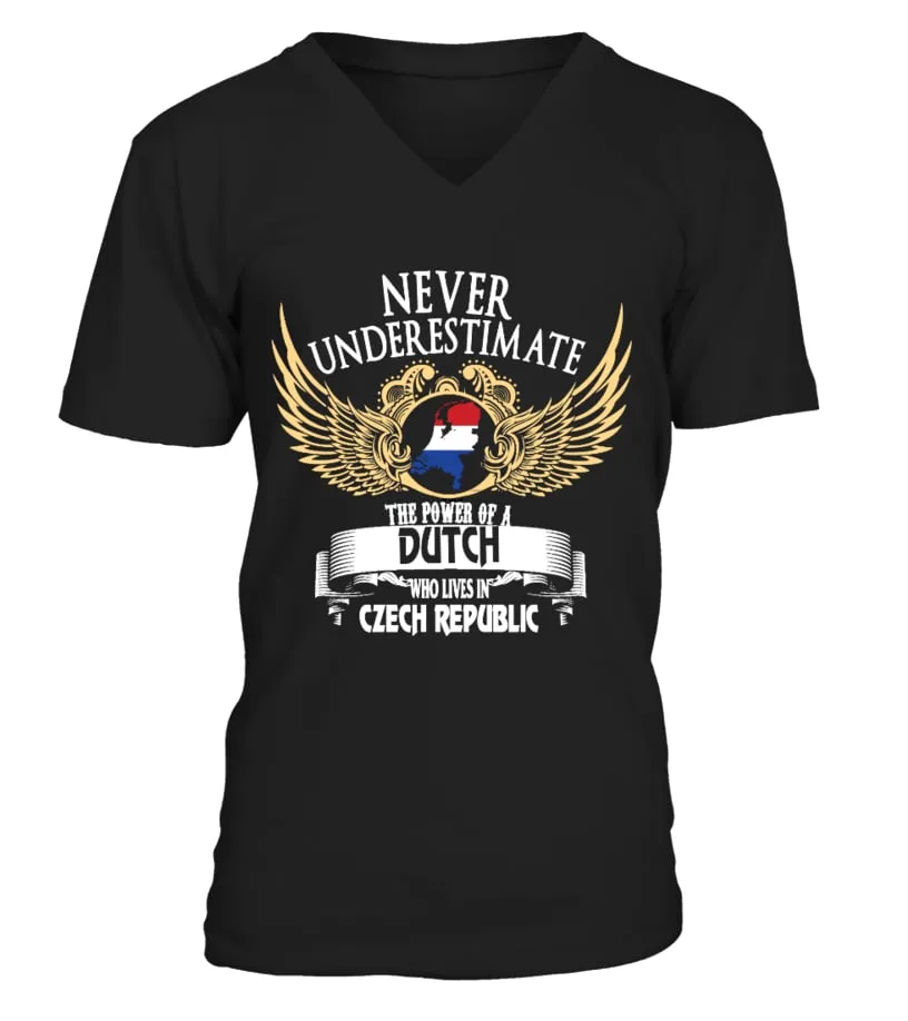 boy taken by a super sexy JANUARY girl Camiseta cuello en V Unisex