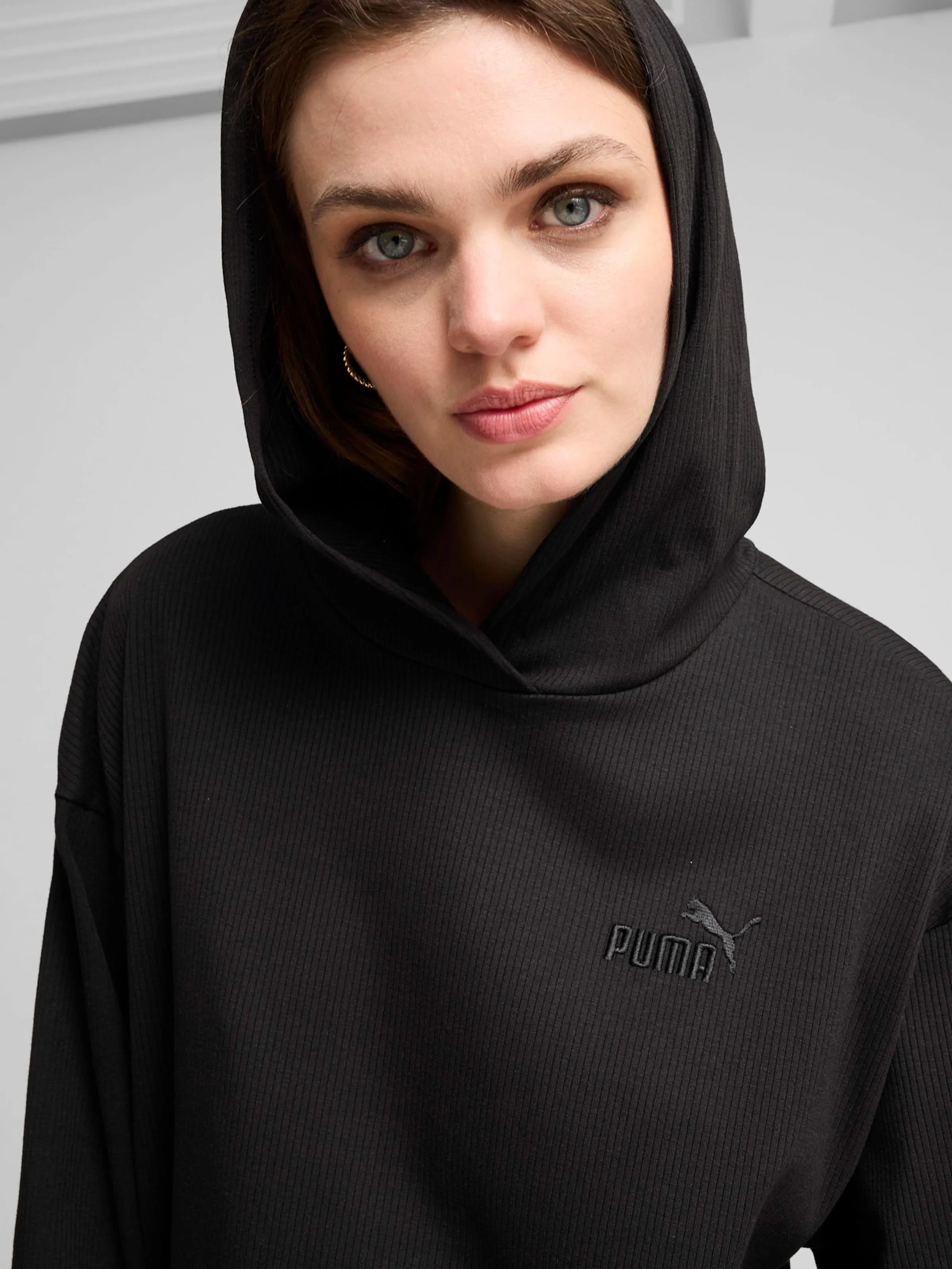 Camiseta deportiva 'Ess' PUMA en Negro