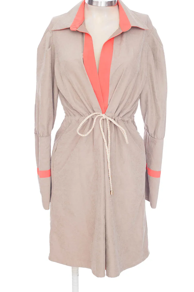 CHAQUETA / ABRIGO COLOR BEIGE  CASTAñA