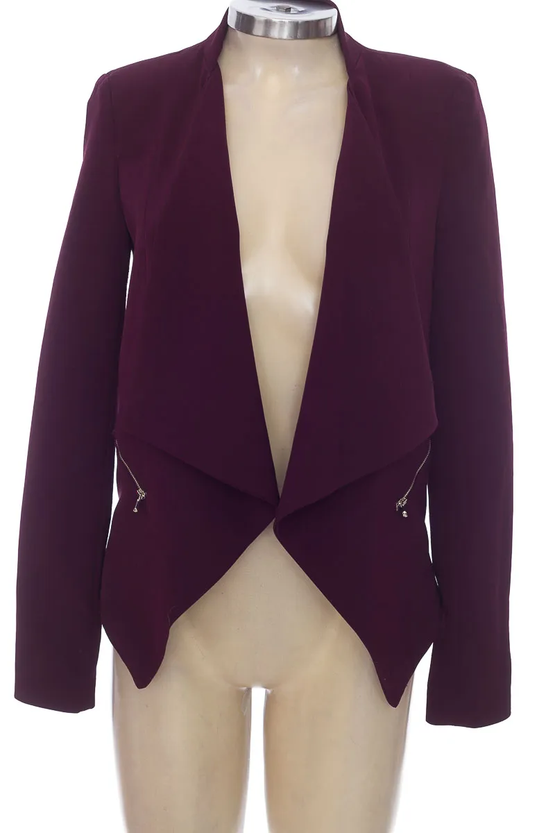 CHAQUETA / ABRIGO COLOR MORADO  BERSHKA