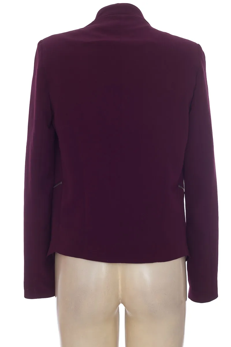 CHAQUETA / ABRIGO COLOR MORADO  BERSHKA