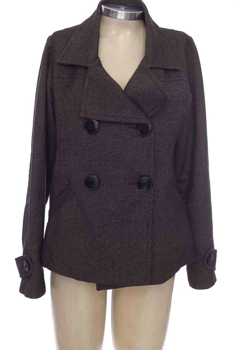 CHAQUETA / ABRIGO COLOR NEGRO  FDS