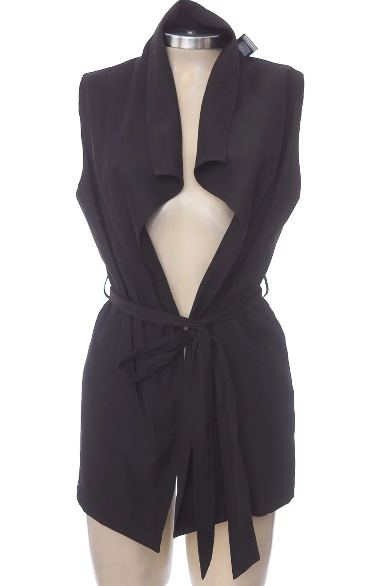 CHAQUETA / ABRIGO COLOR NEGRO  RAGGED