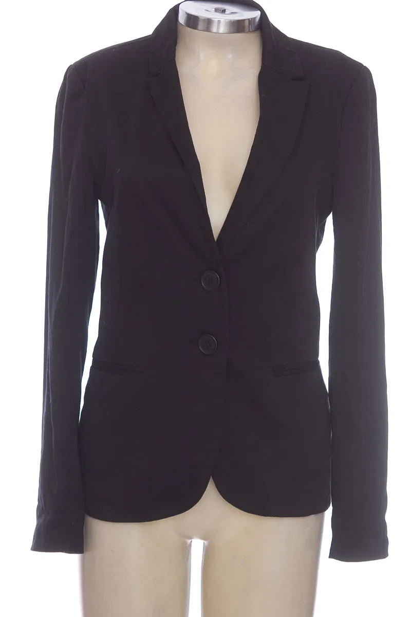 CHAQUETA / ABRIGO COLOR NEGRO  STRADIVARIUS