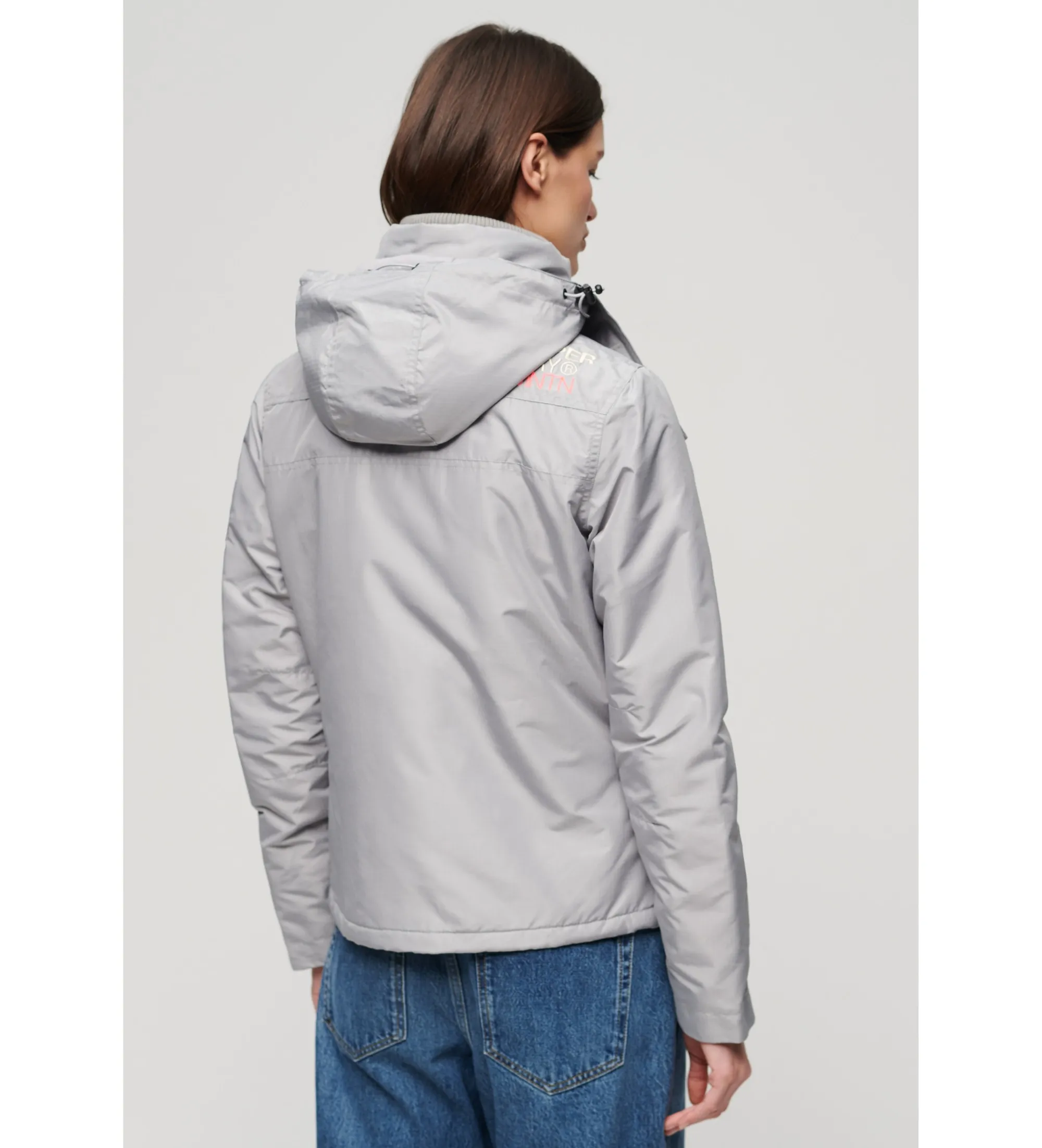 CHAQUETA CORTAVIENTOS MOUNTAIN SDWINDCHEATER GRIS
