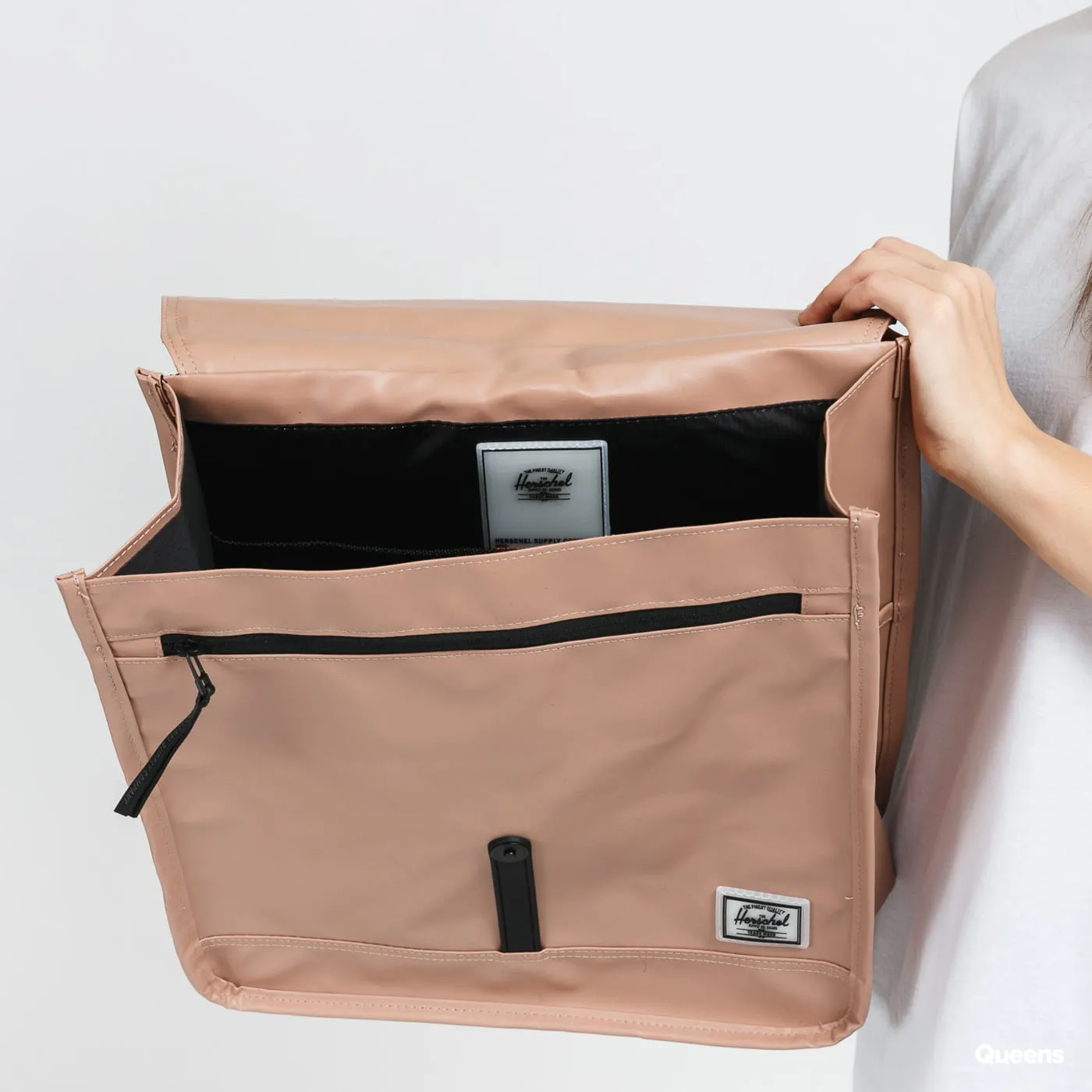 Herschel Supply CO. Weather Resistant City Mid