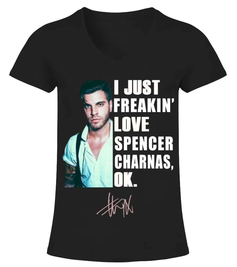 I JUST FREAKIN' LOVE SPENCER CHARNAS ,OK. Camiseta cuello pico Mujer