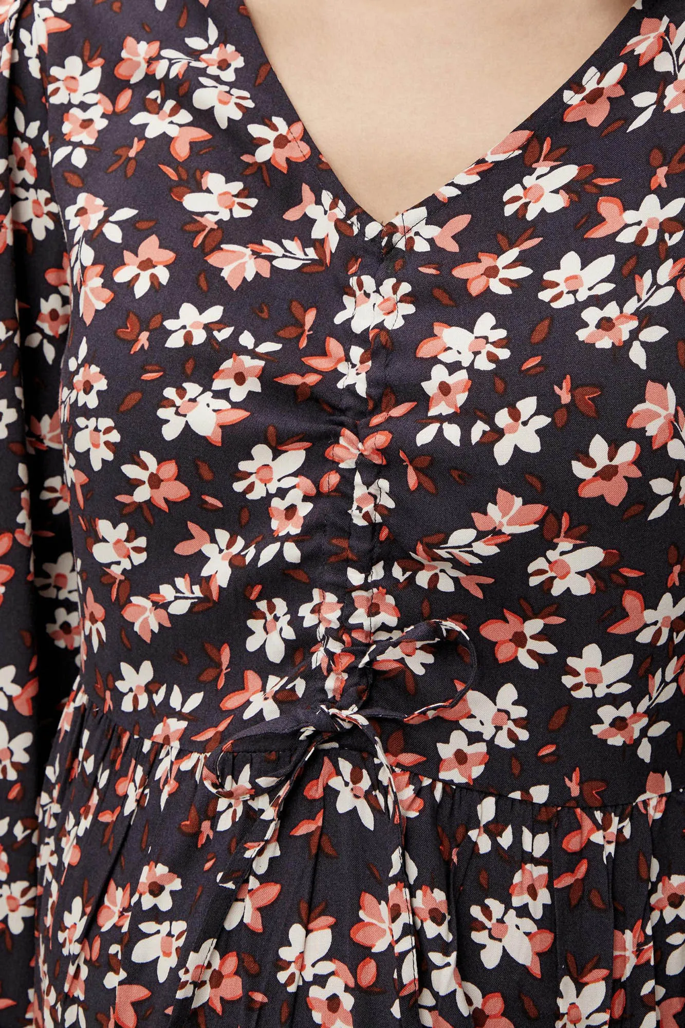 Mamalicious Vestido midi maternity