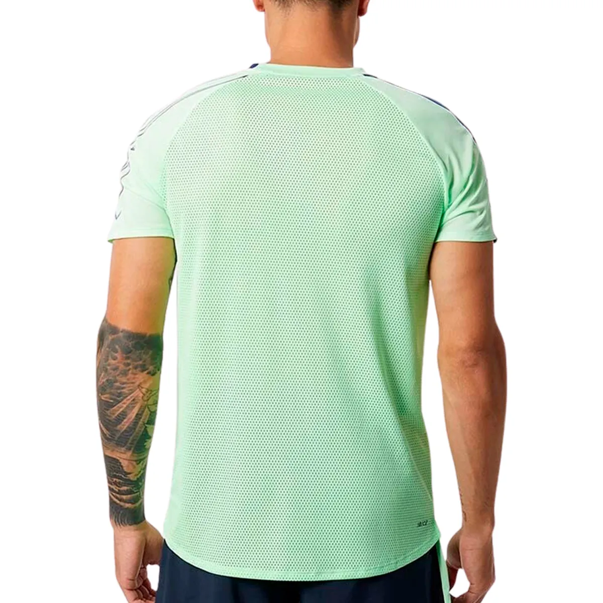 NEW BALANCE REMERA PRINTED FAST FLIGHTHOMBRE – N2R065025404