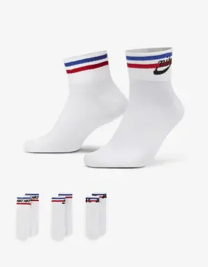 Nike Everyday Essential