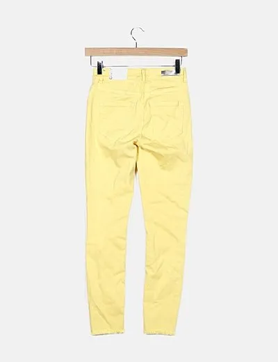 ONLY Pantalón denim amarillo