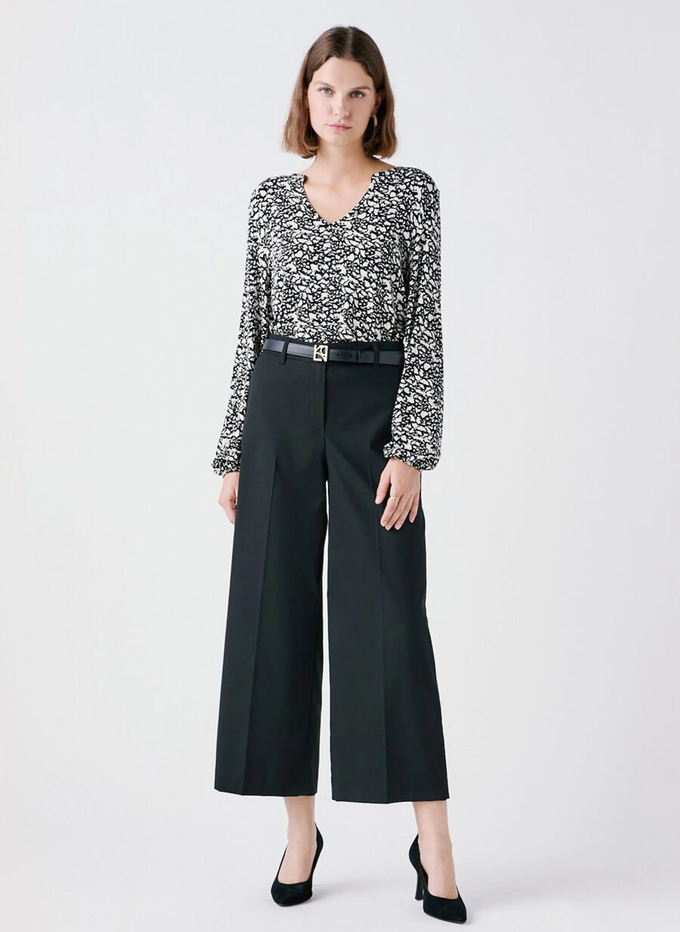 PANDAN  PANTALóN ANCHO EN NEGRO