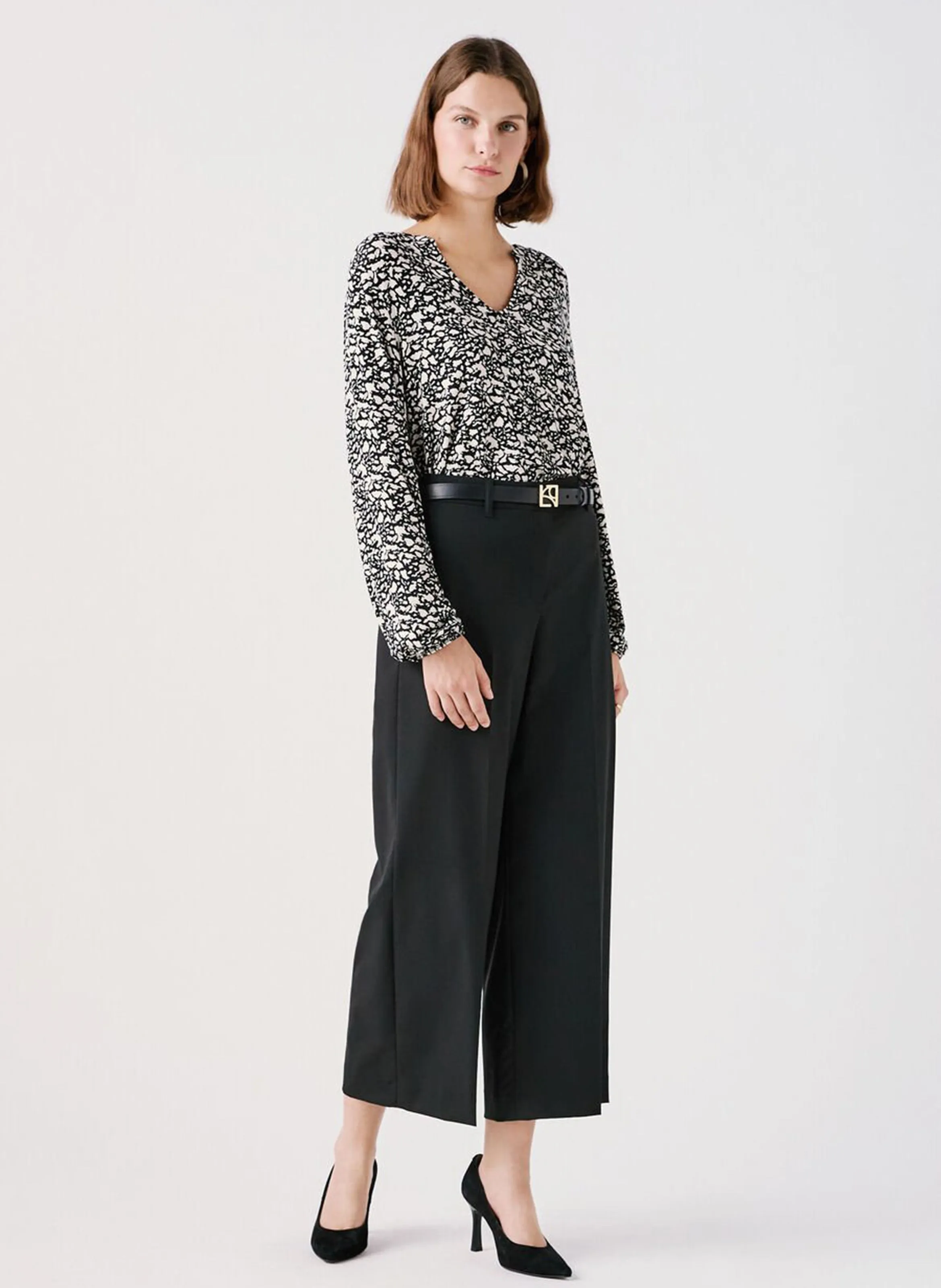 PANDAN  PANTALóN ANCHO EN NEGRO