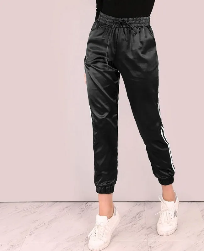 PANTALÓN MODELO JOGGE