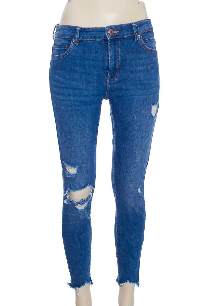 PANTALóN COLOR AZUL  BERSHKA