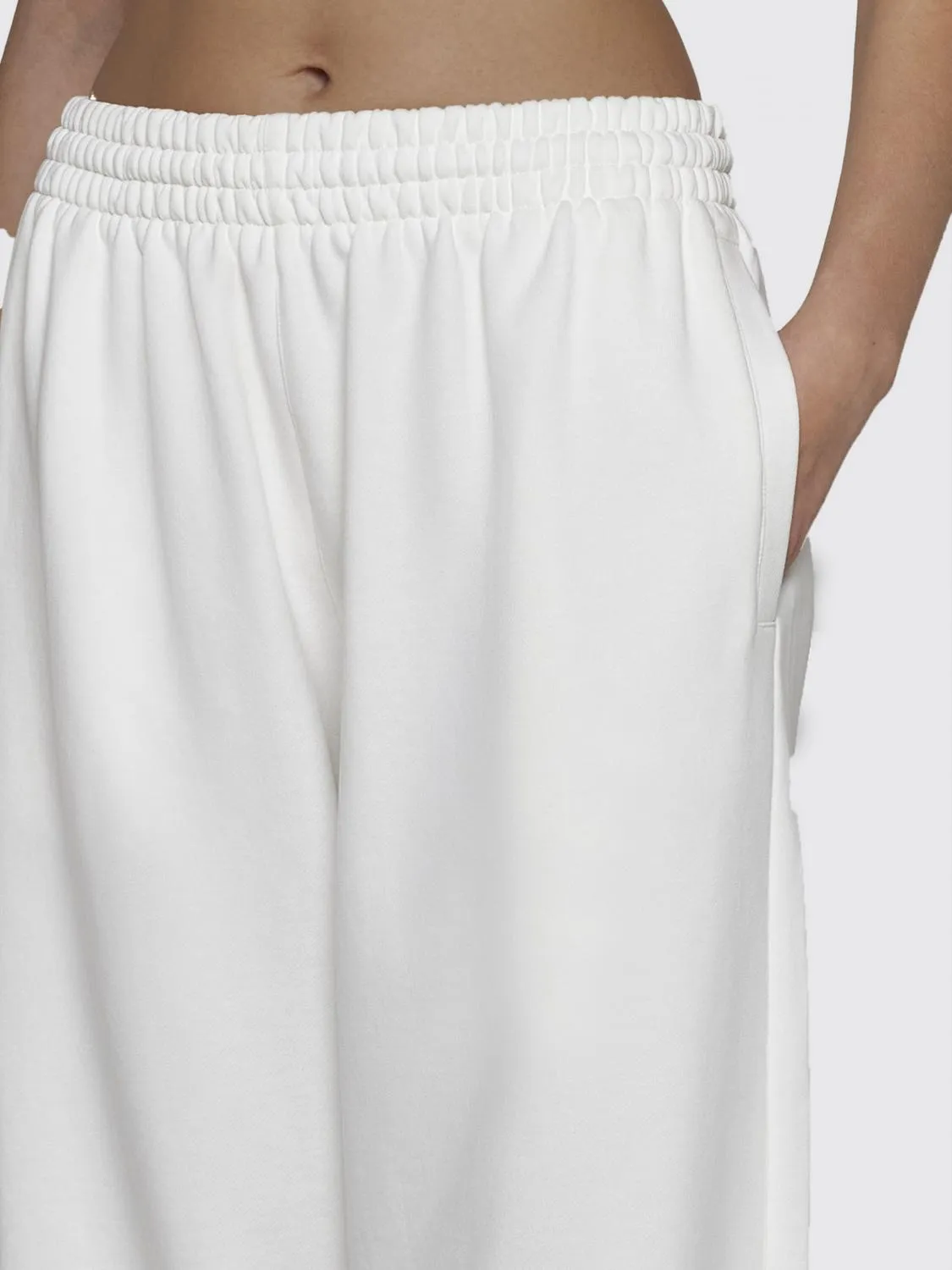 Pantalón mujer Wardrobe.nyc