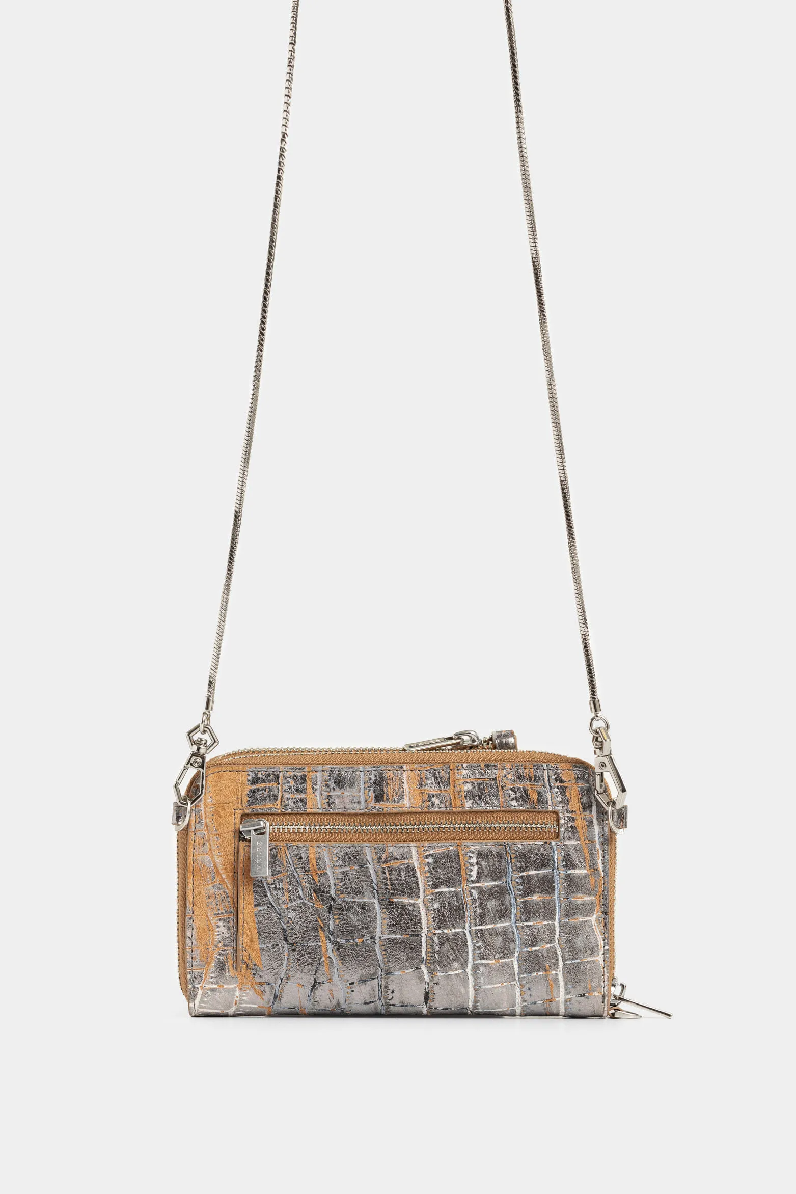 Porta chequera Ibiza de cuero folia para mujer cadena