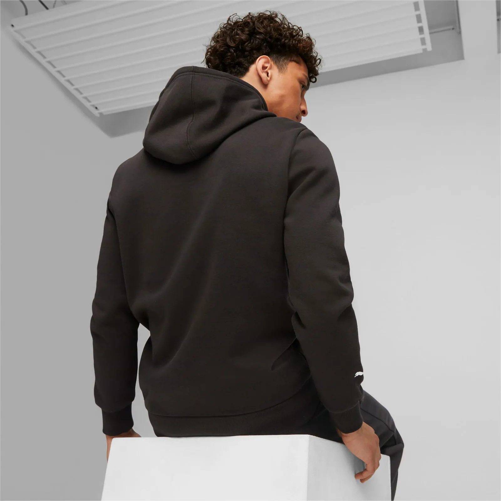 PUMA MERCEDESAMG PETRONAS MOTORSPORT HOODIE HERREN, SCHWARZ, GRößE: L, KLEIDUNG