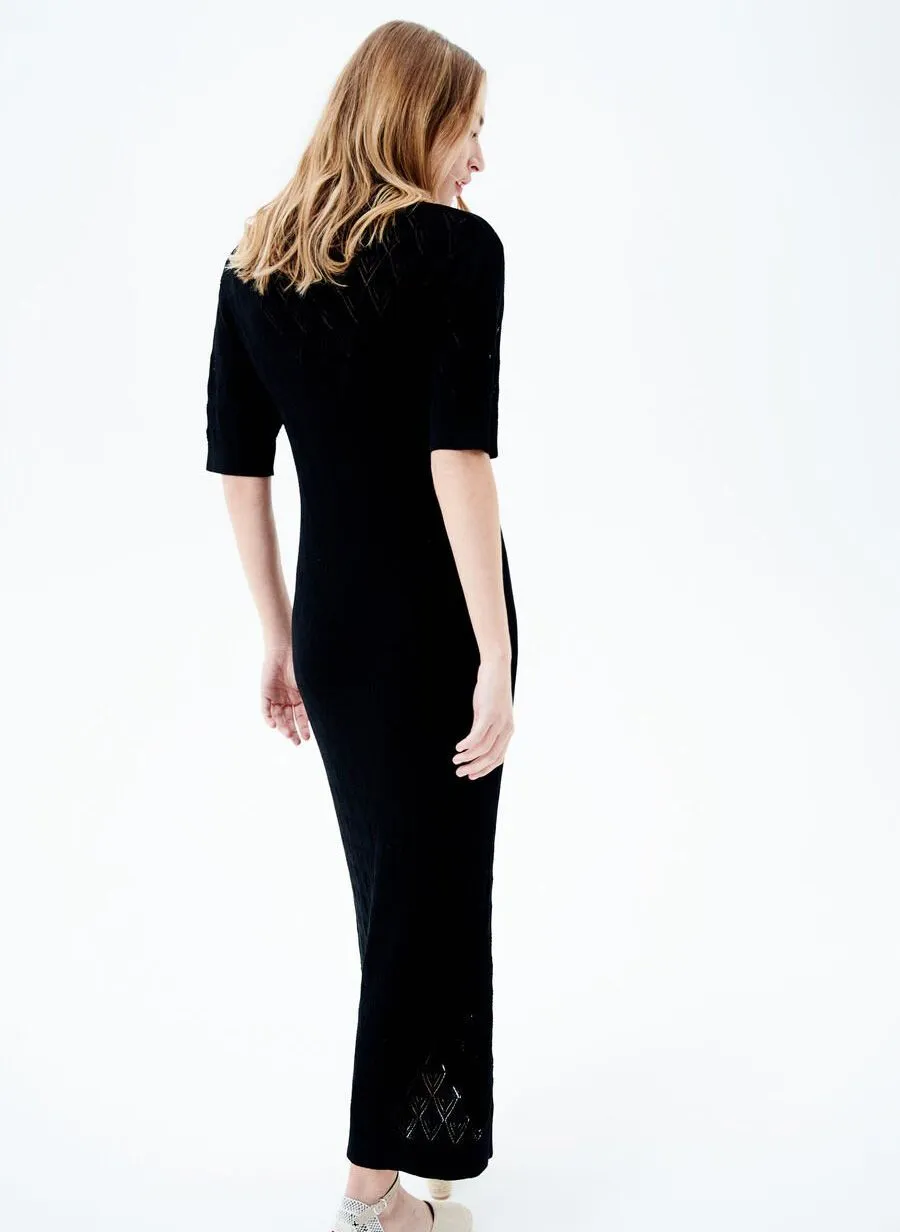 RAFIA  VESTIDO MIDI DE PUNTO CALADO CON CUELLO ABIERTO EN NEGRO