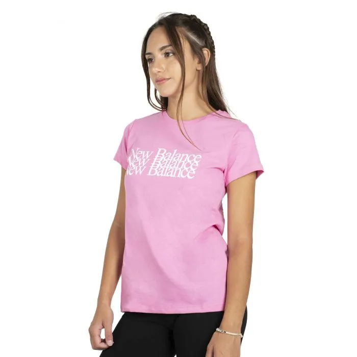 Remera New Balance Essentials Celebrate