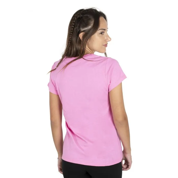 Remera New Balance Essentials Celebrate