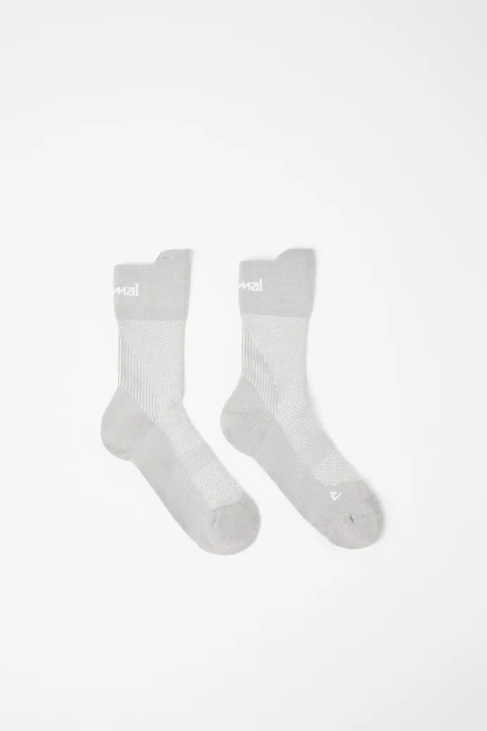 Running Socks Calcetines running de compresión caña media grises para mujer
