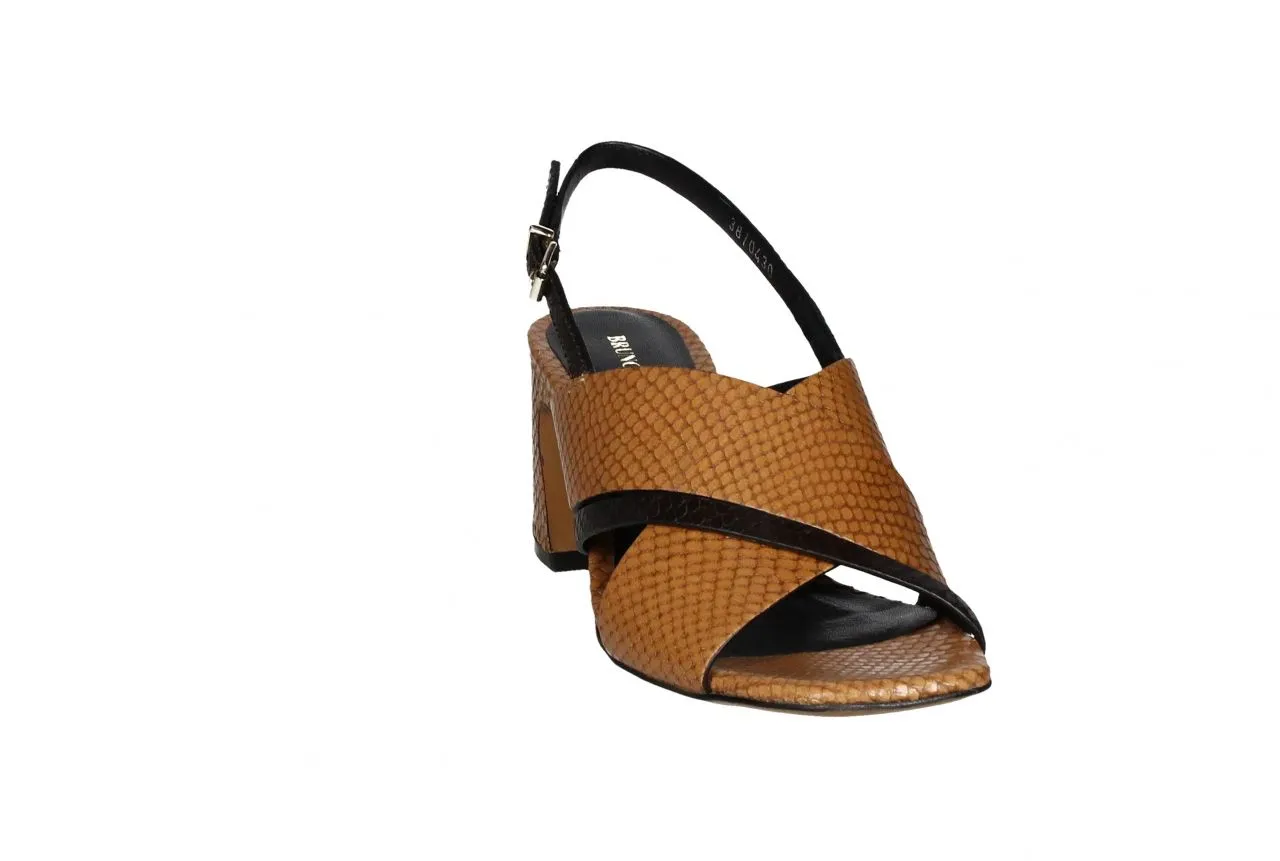 Sandalia Grabada Cuero Cruzada Tira Pala/talon Marron