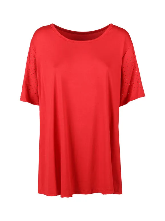 Solada Maxi camiseta de mujer con pedrería en las mangas.