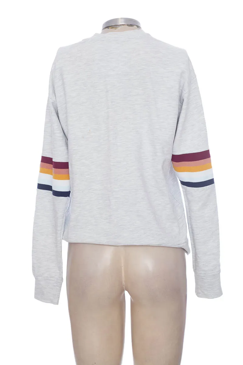 SWEATER COLOR GRIS  RIFLE JEANS