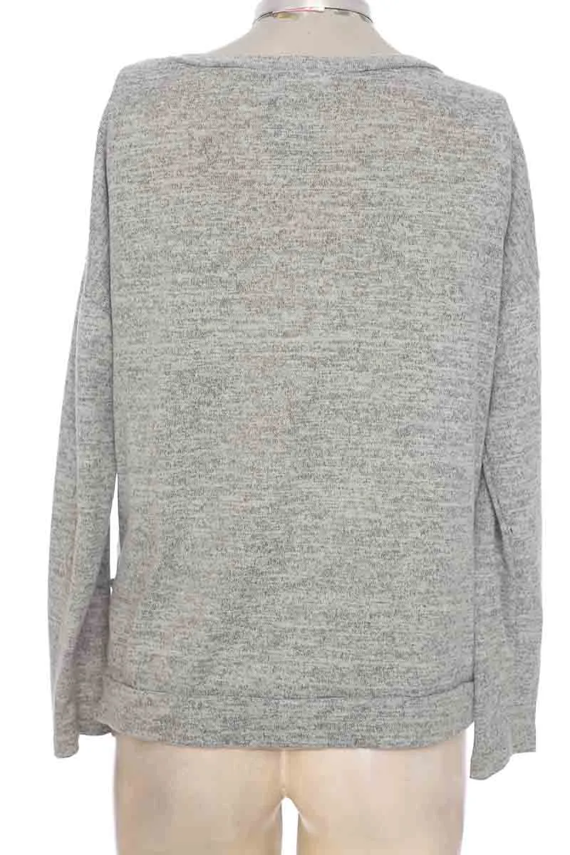 SWEATER COLOR GRIS  WET SEAL