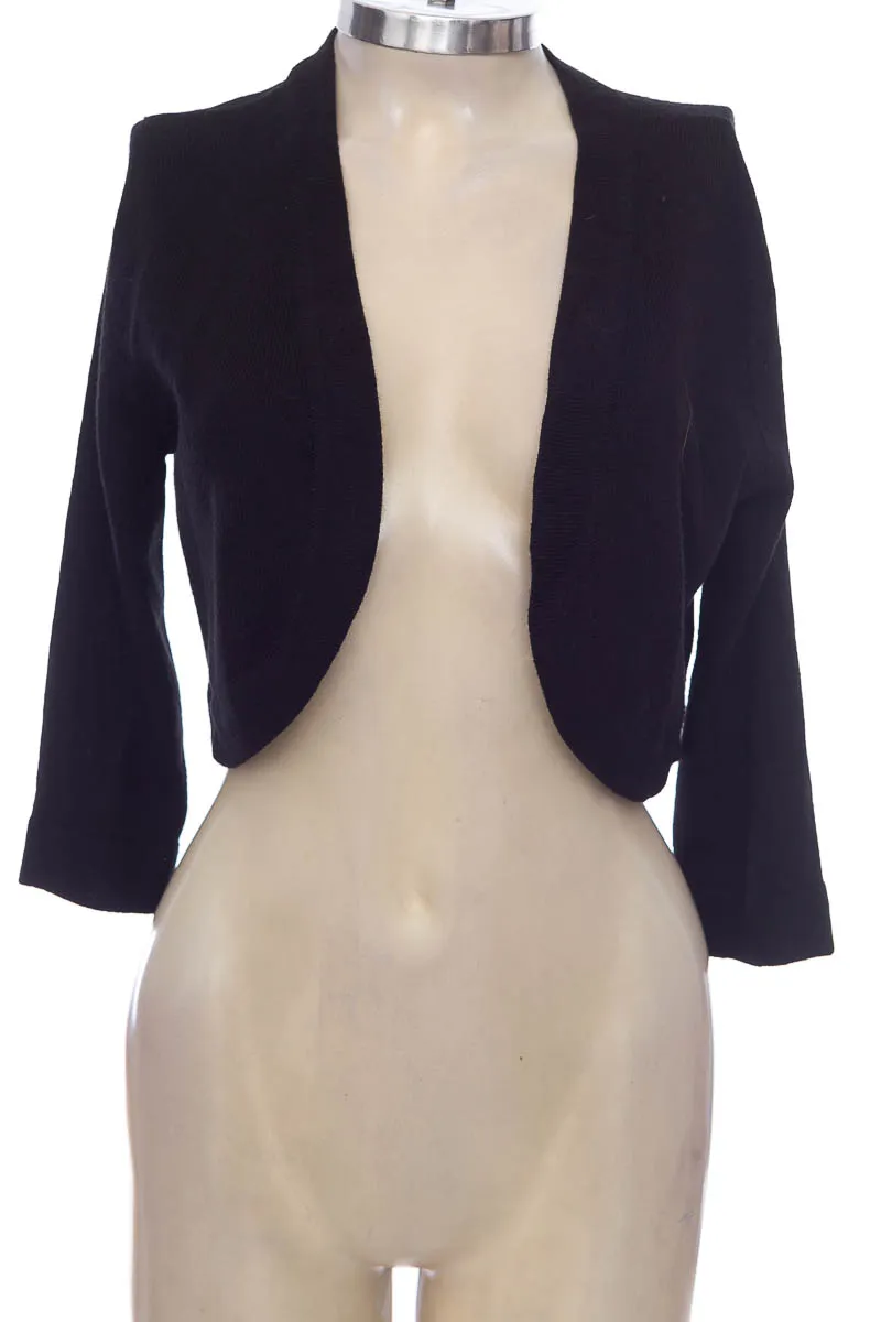 SWEATER COLOR NEGRO  CHARLOTTE RUSSE