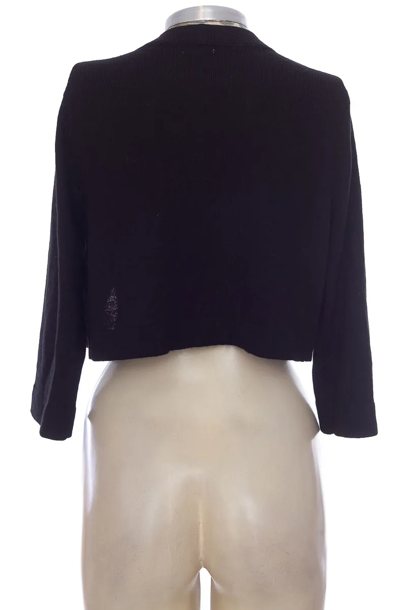SWEATER COLOR NEGRO  CHARLOTTE RUSSE