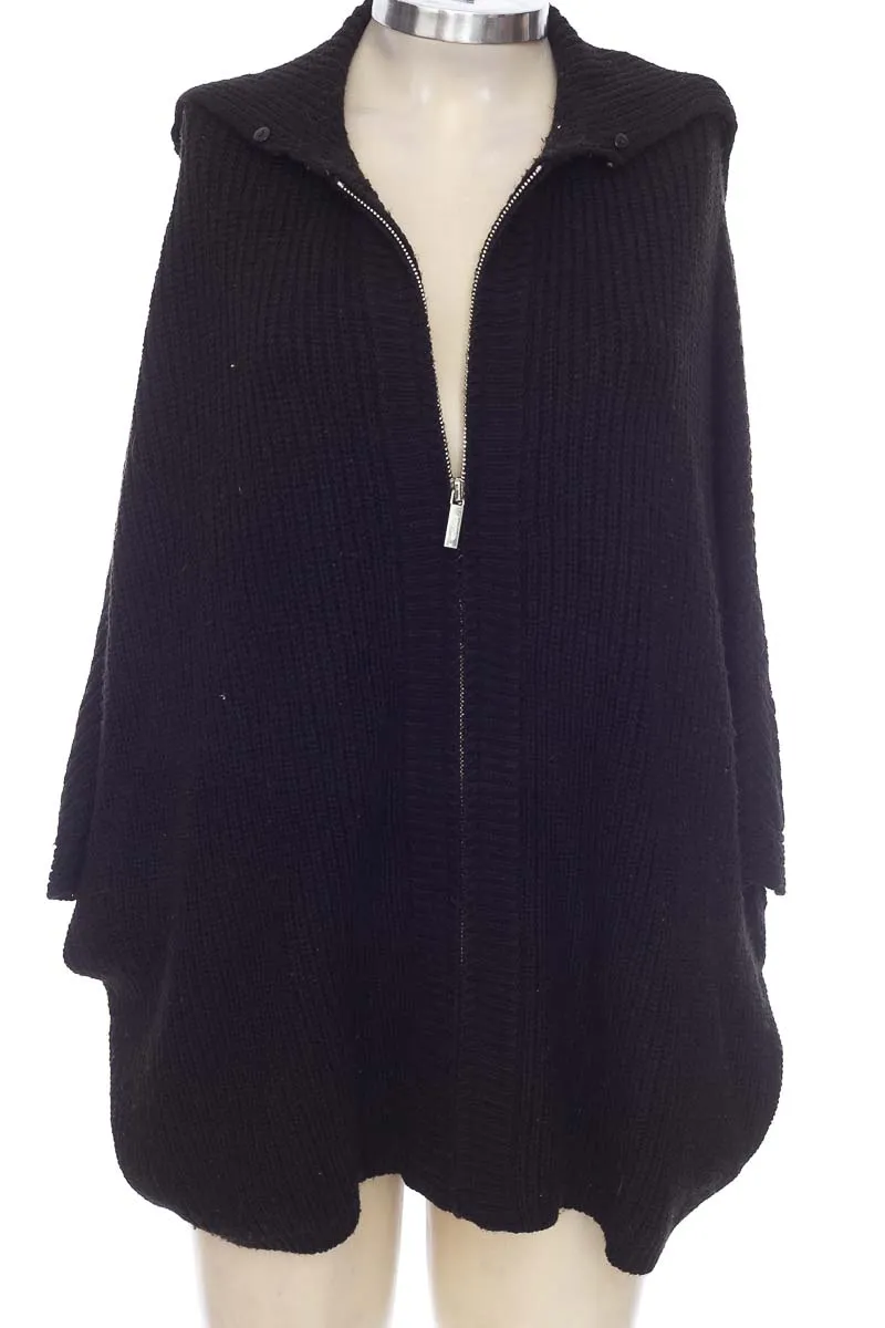 SWEATER COLOR NEGRO  STUDIO F