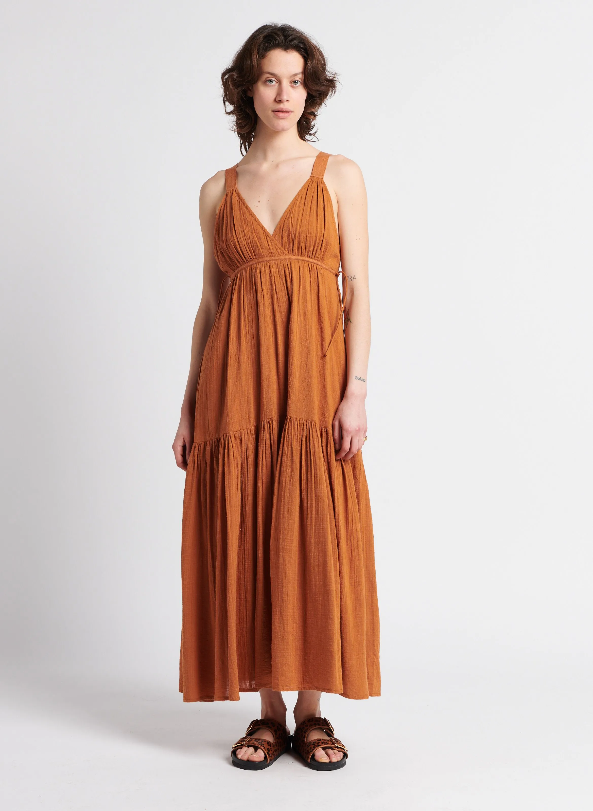 SWILDENS LULU  VESTIDO LARGO RECTO DE TIRANTES EN NARANJA