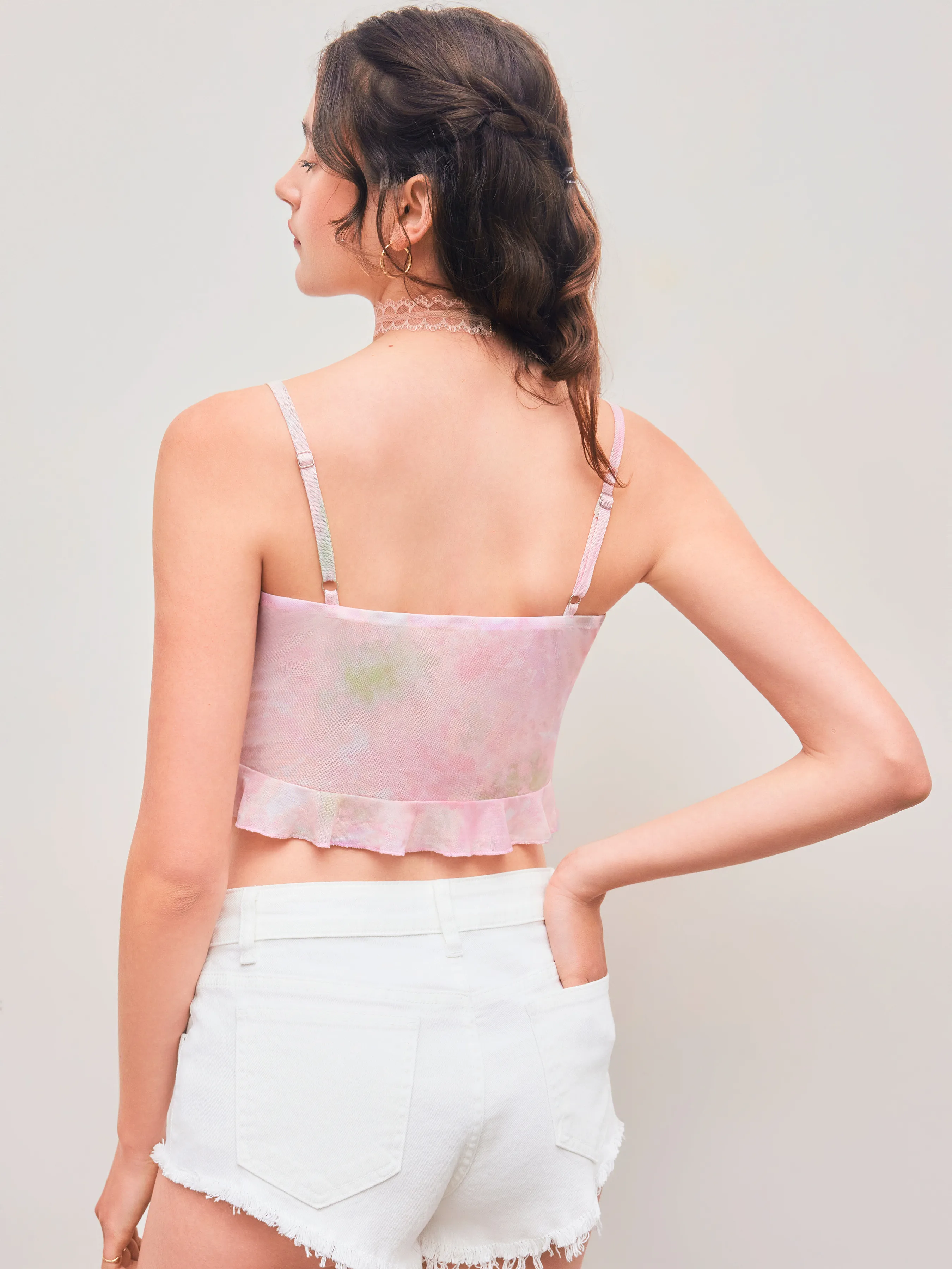 Top Cami con nudo y volante en el bajo de cuello en V de malla