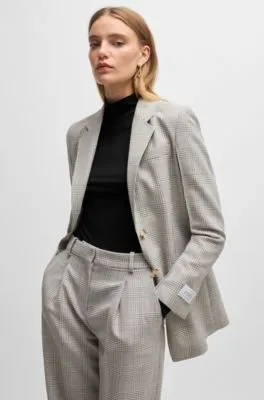 Top extra slim fit con cuello caja
