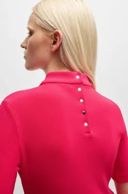 Top slim fit de punto de canalé con cuello medio
