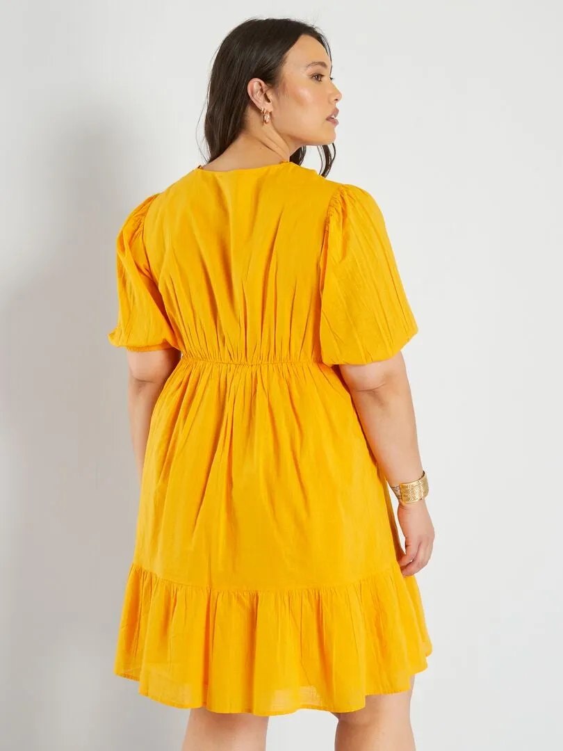 VESTIDO CON VOLANTES EN EL BAJO  AMARILLO