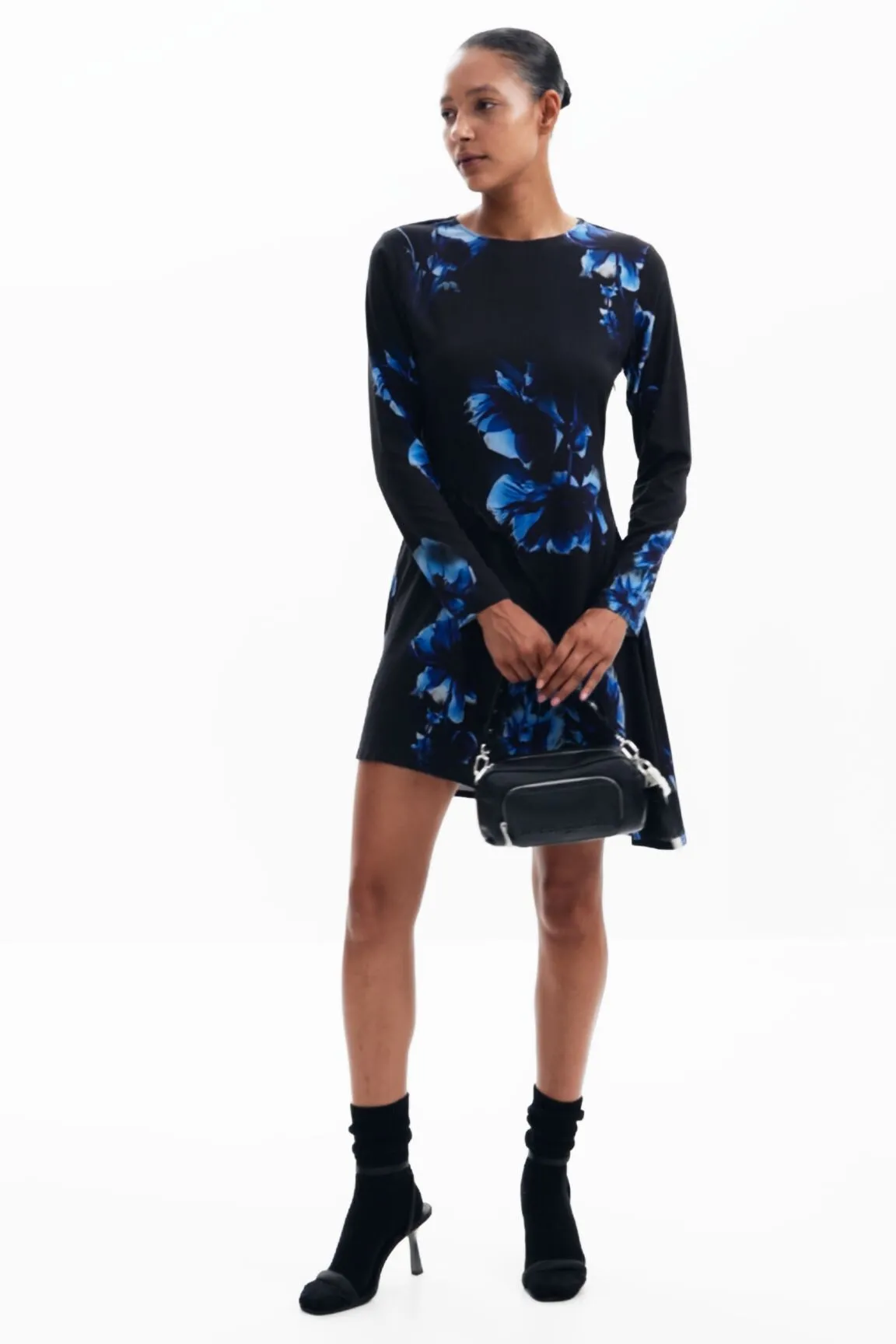 Vestido corte asimétrico