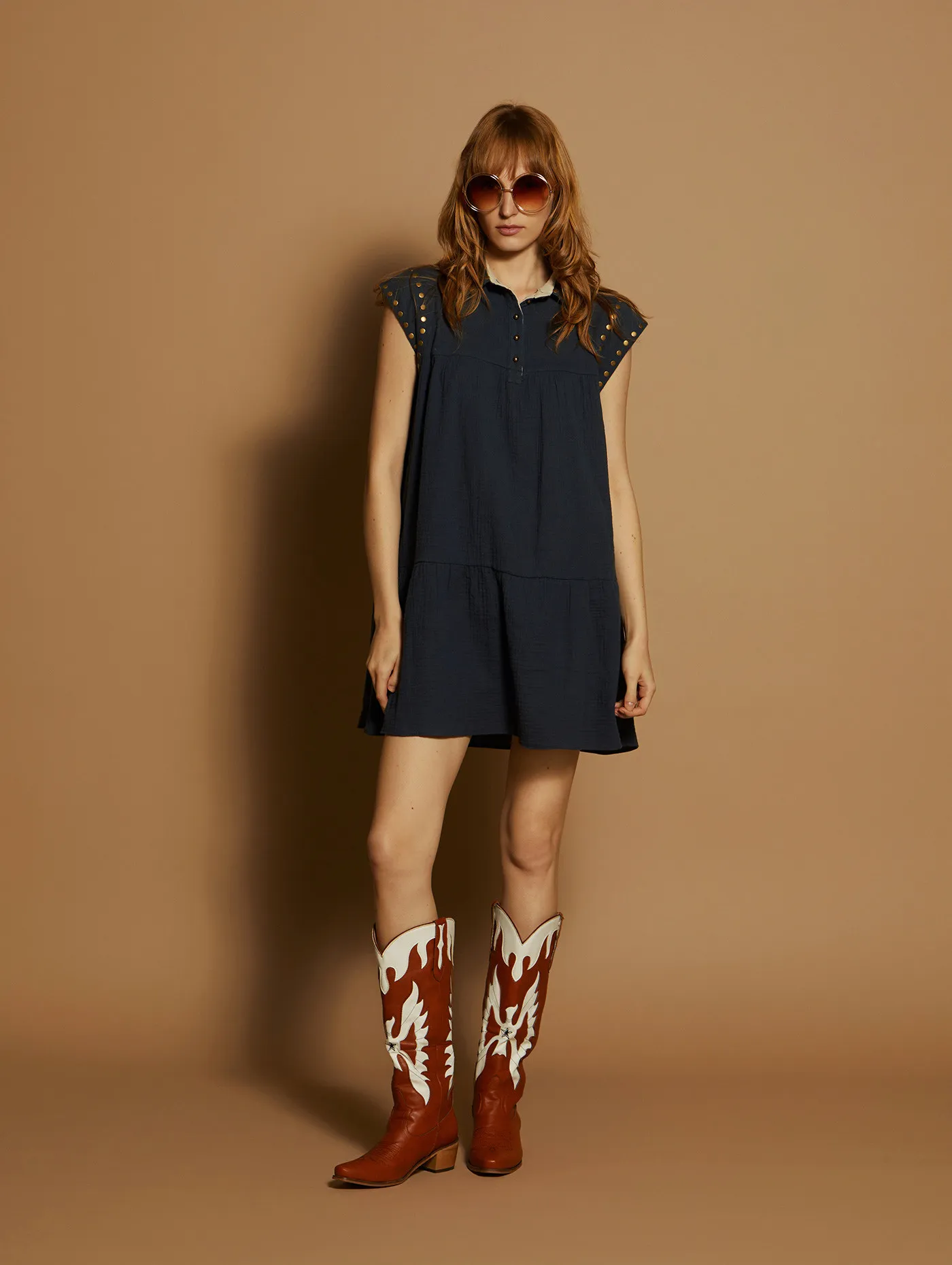 Vestido corto tachas