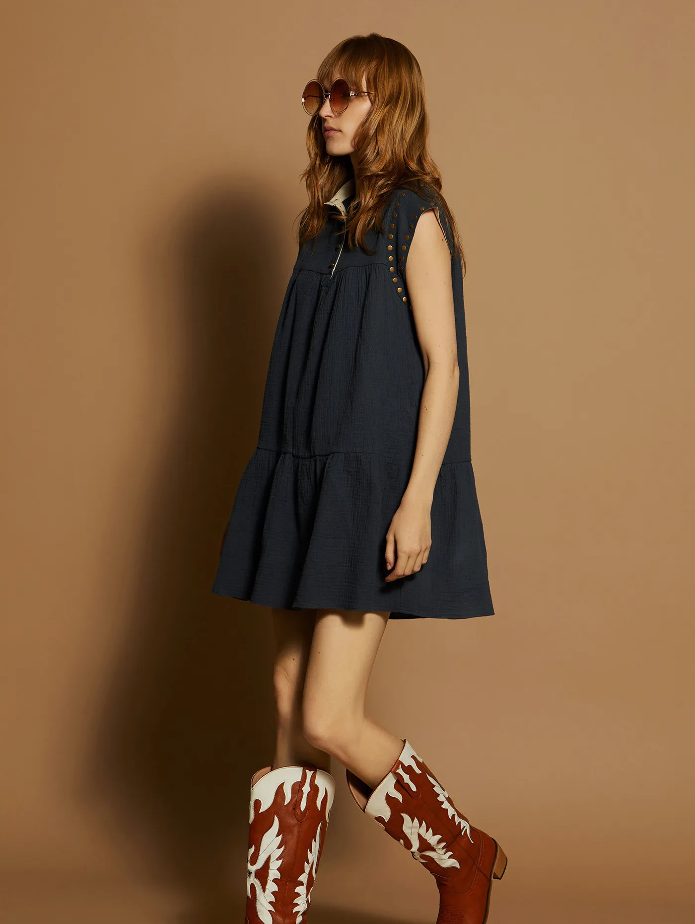 Vestido corto tachas