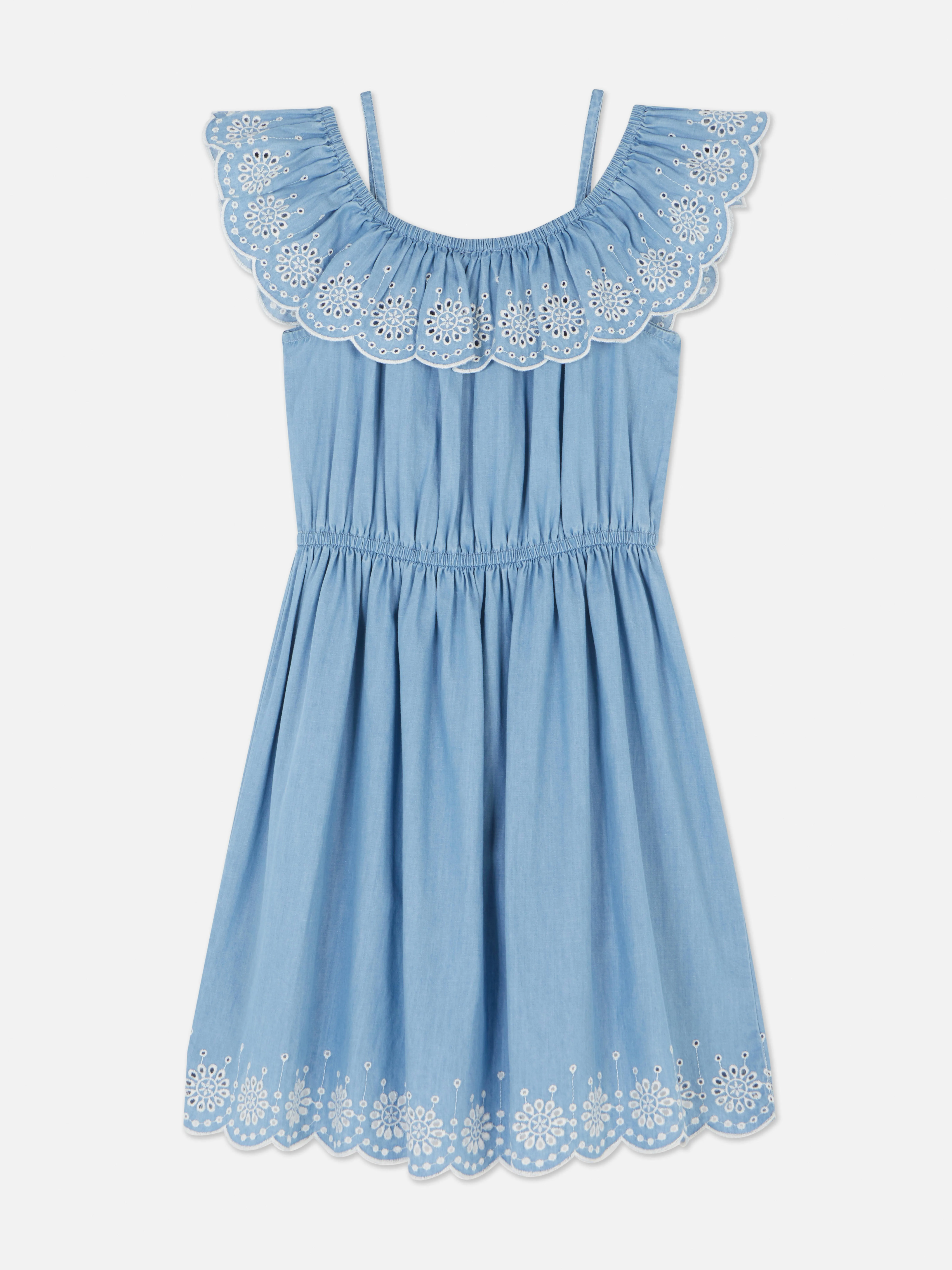 Vestido de cambray con bordado inglés