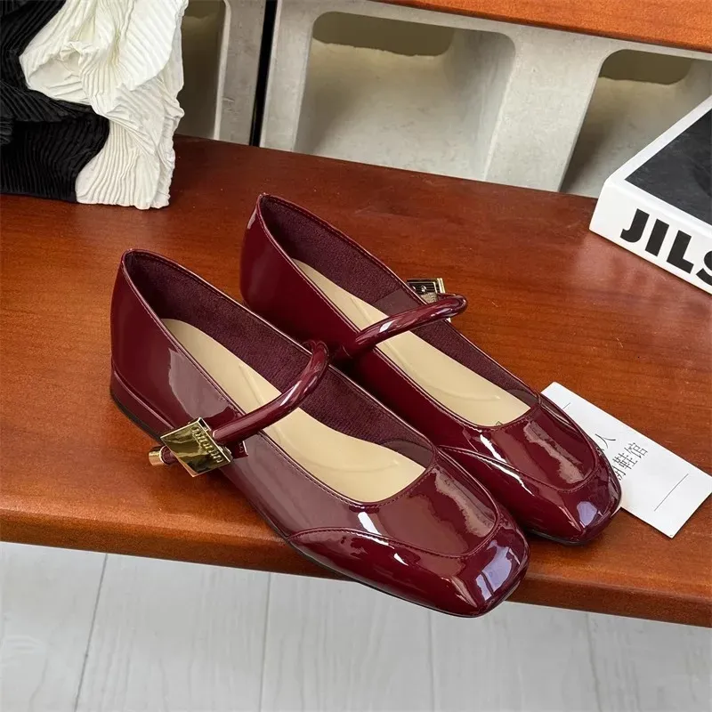 Zapatos para mujeres planos de cuero suelo Mary Jane Elegante Ballet negro rojo poco profundo Chaussures Femme Summer Spring Aut