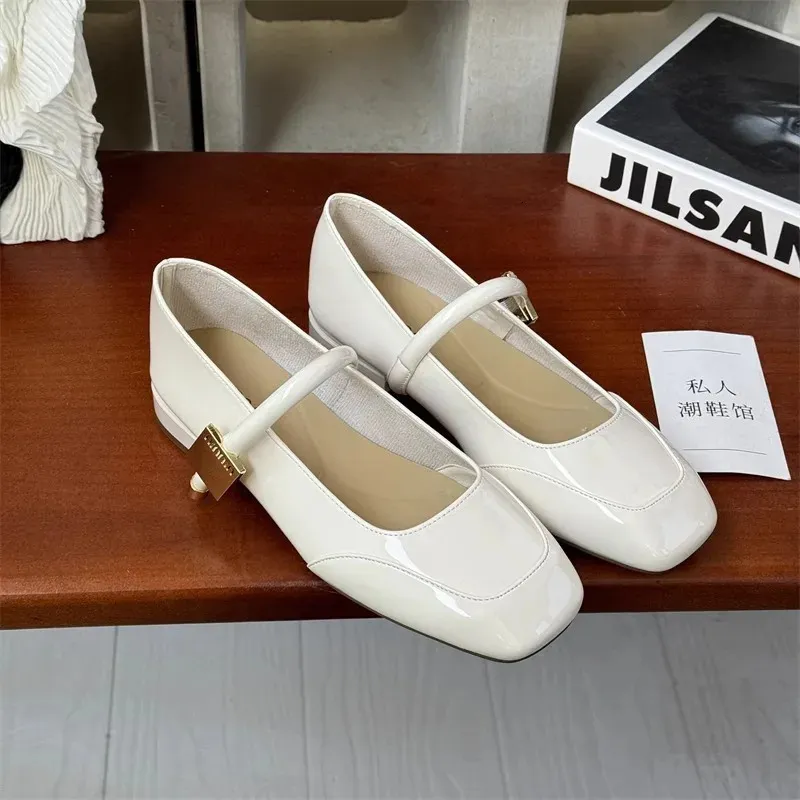 Zapatos para mujeres planos de cuero suelo Mary Jane Elegante Ballet negro rojo poco profundo Chaussures Femme Summer Spring Aut